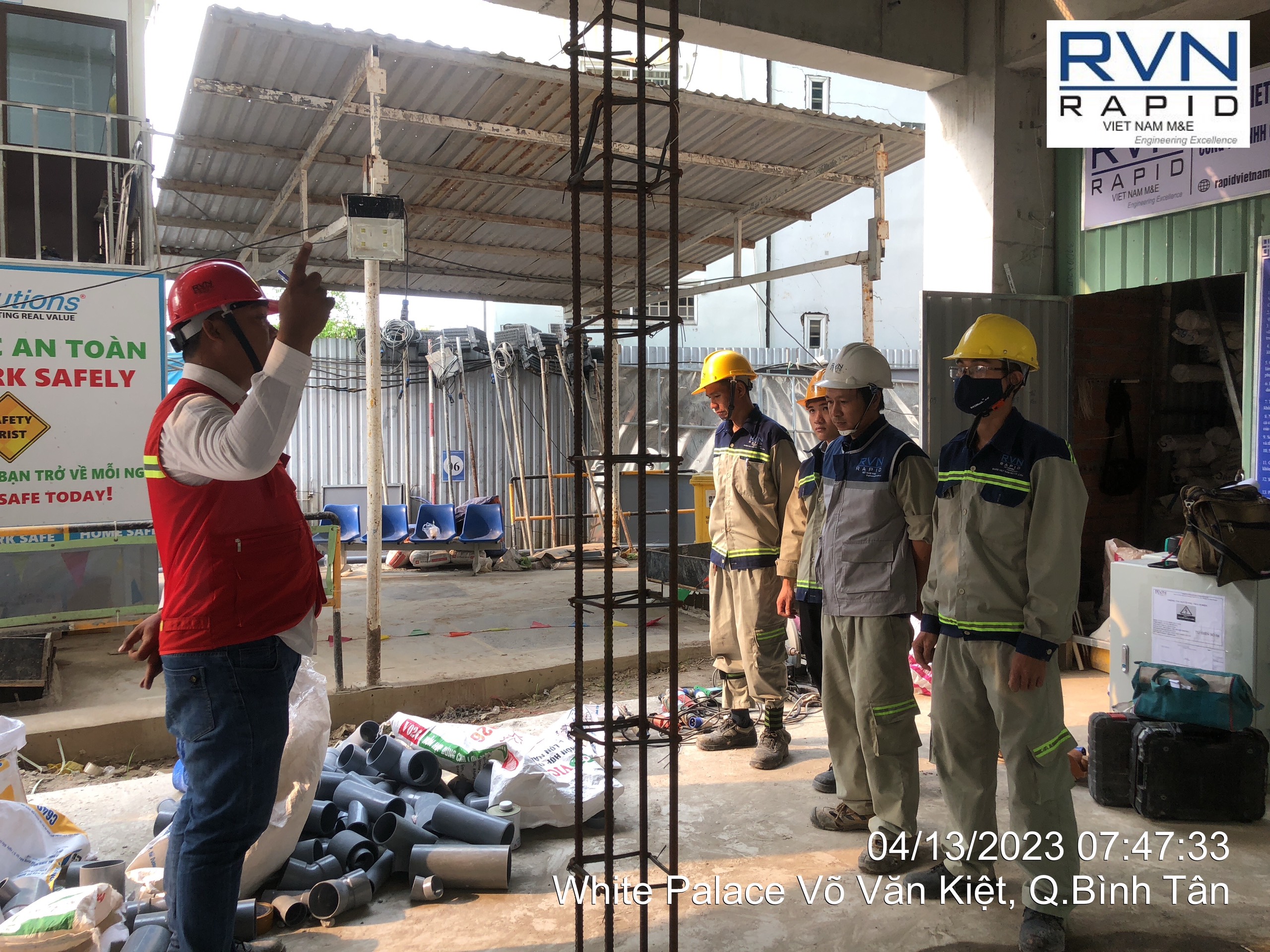 What is a Toolbox Meeting in Construction? Why is It Important?