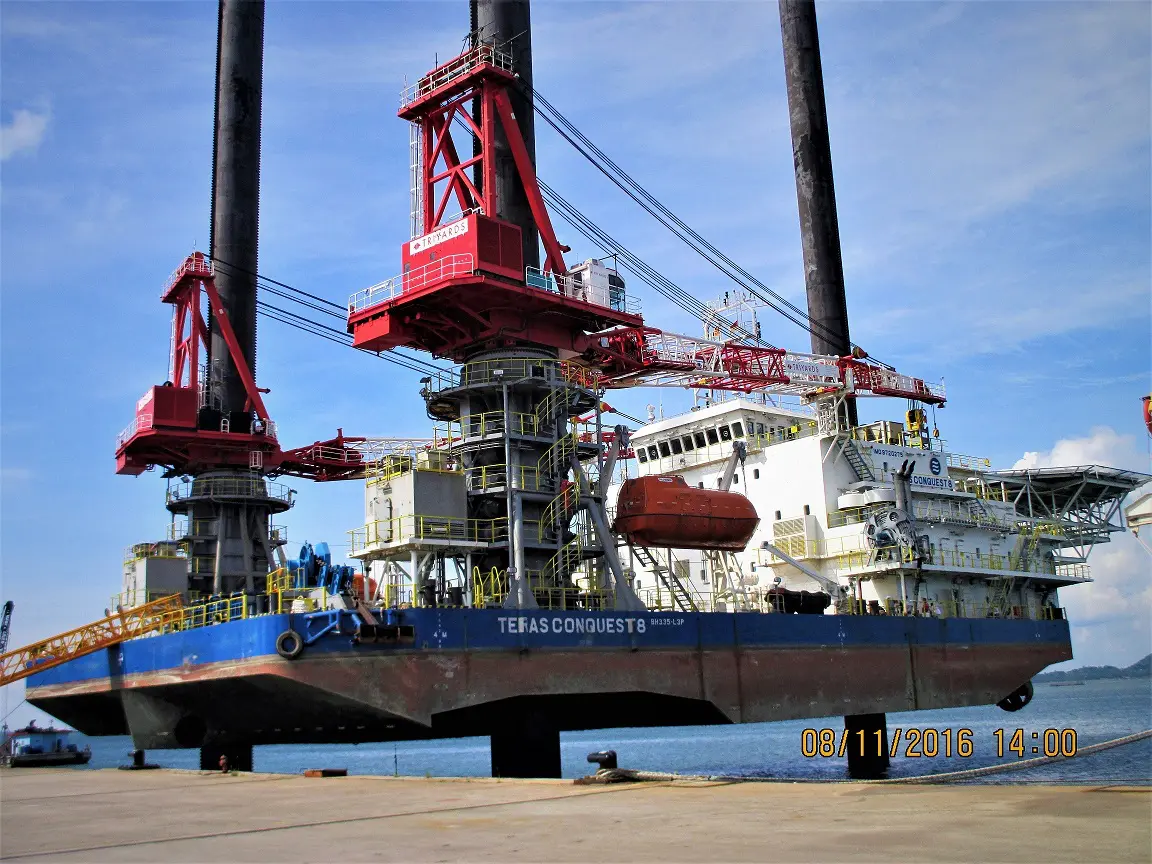 Teras Conquest 8 - Lift boat